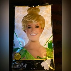 Disney adult women’s tinker bell wig never worn!